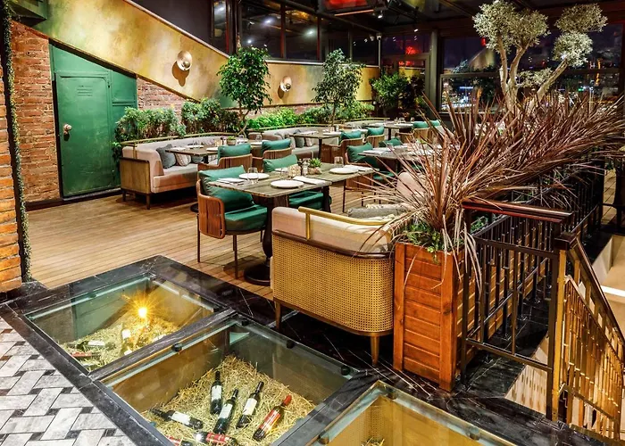 فندق Cronton Design 5*