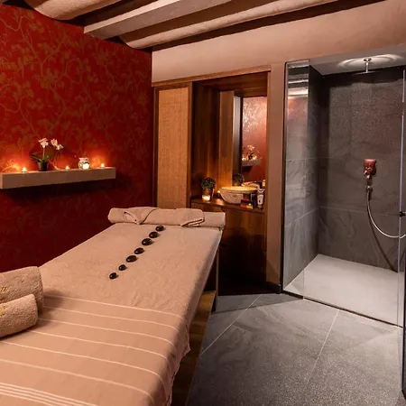 Hotel Cronton Design