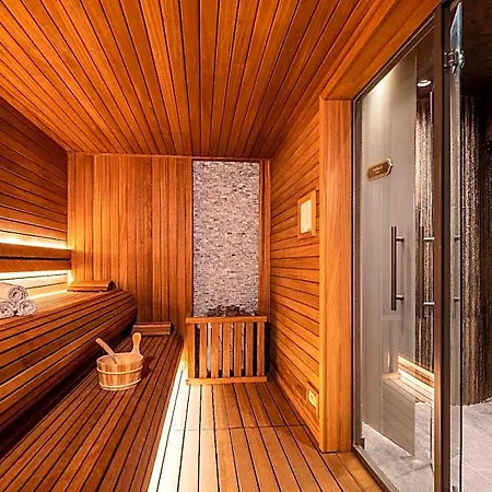 Cronton Design Hotel