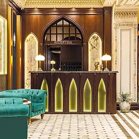 Cronton Design Hotel 5*