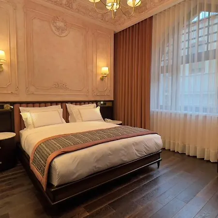 Cronton Design 5*